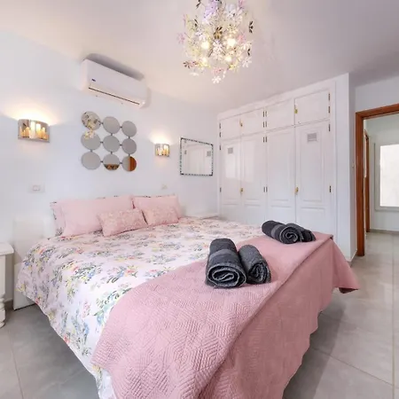 Vakantiehuis Brisas Complex, 104 *
