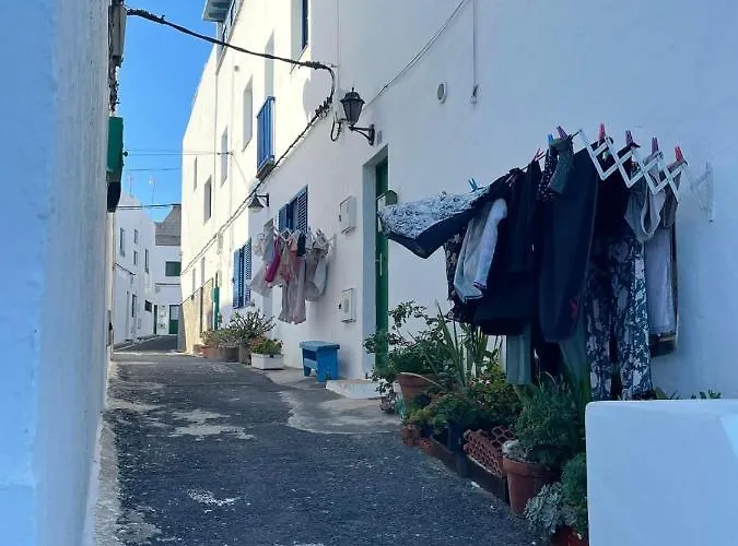 Vakantiehuis Brisas Complex, 104 *