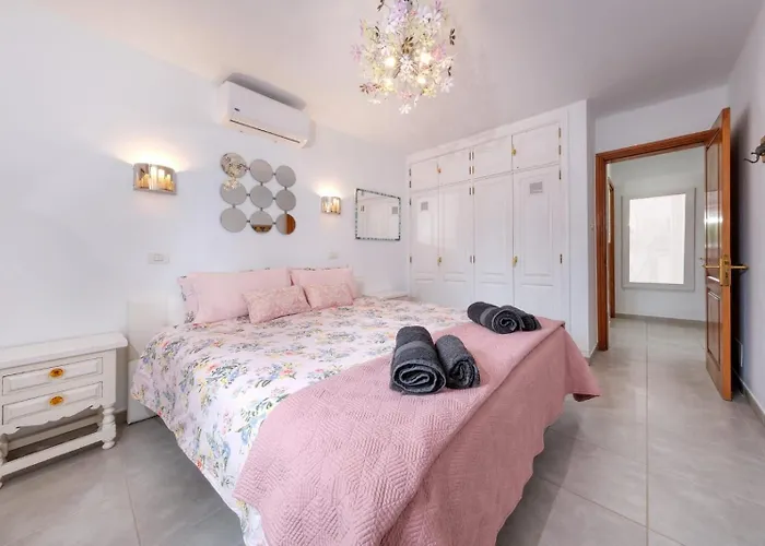 Vakantiehuis Brisas Complex, 104 *