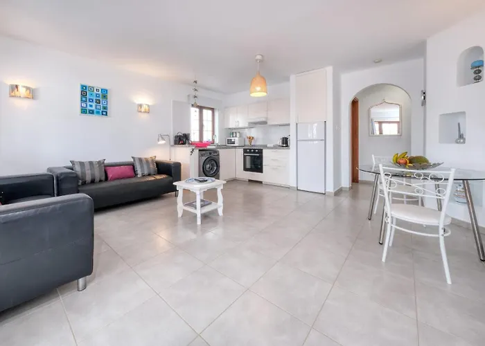 Brisas Complex, 104 Vakantiehuis